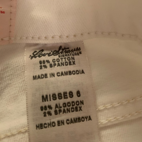 Levi’s Capri - Picture 4 of 6